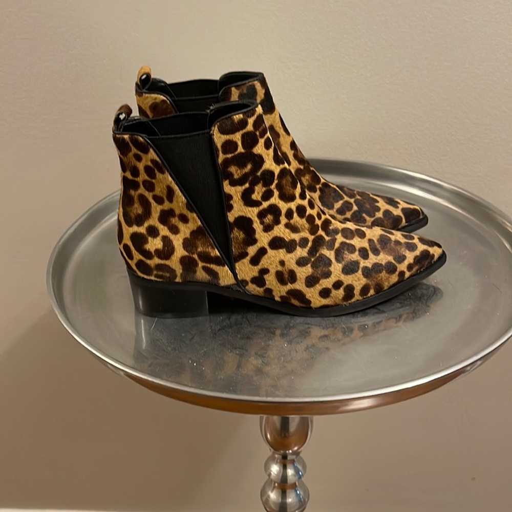 Marc fisher print boots! Brand new! Size 6.5